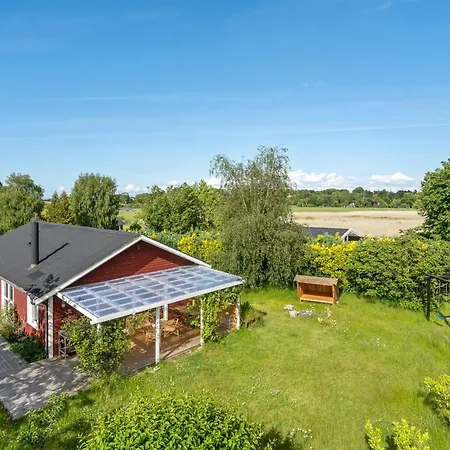 Holiday Wolfhilde - 600m From The Sea In Sealand By Interhome * Dronningmølle